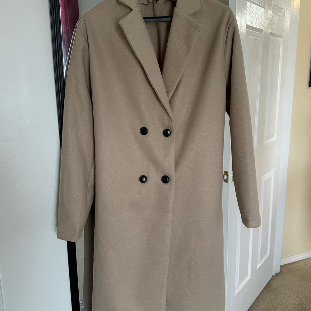 SHEIN Tan Trench Coat with Wide Lapels